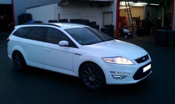 Ford mit Alufelgen – Bild 7