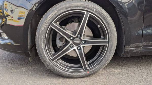 Ford mit Alufelgen – Bild 11