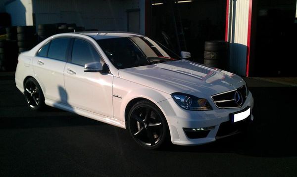 Mercedes mit Alufelgen – Bild 5