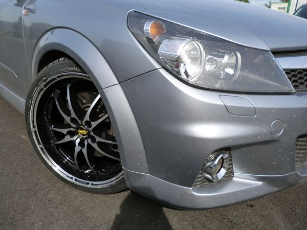 Opel mit Alufelgen – Bild 4
