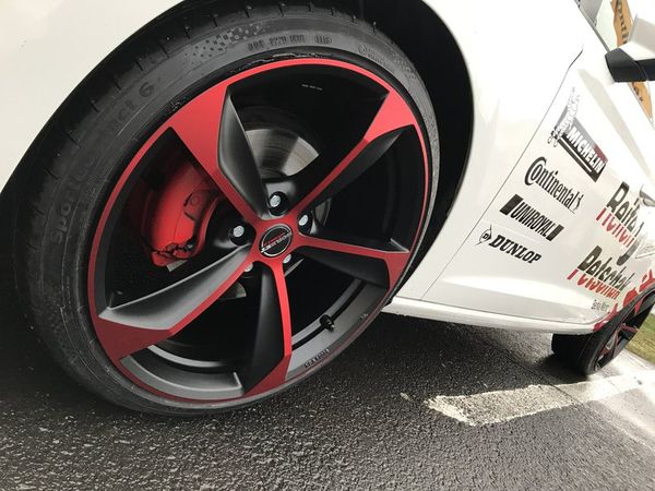 Seat mit Alufelgen – Bild 4