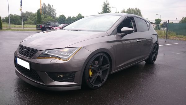 Seat mit Alufelgen – Bild 5