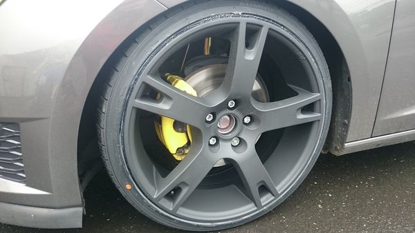 Seat mit Alufelgen – Bild 6