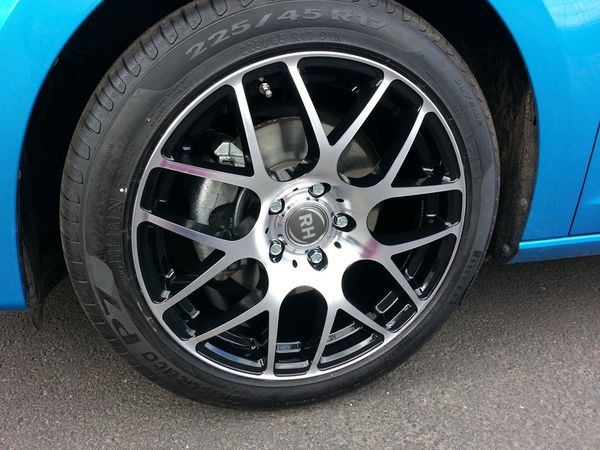 Seat mit Alufelgen – Bild 10