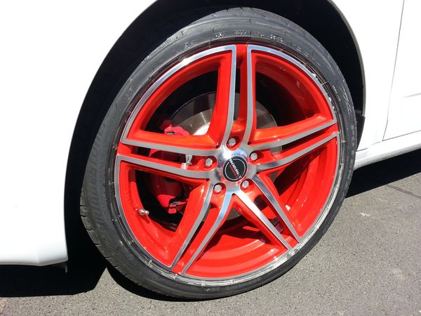 Skoda mit Alufelgen – Bild 2