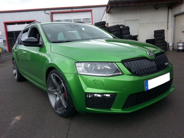 Skoda mit Alufelgen – Bild 3