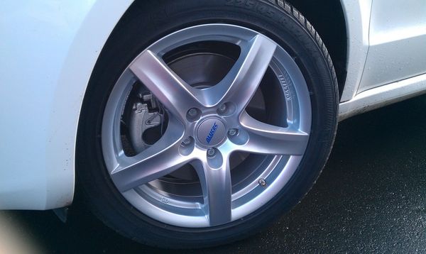 Skoda mit Alufelgen – Bild 6